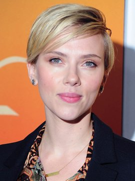 Alma Reville Scarlett Johansson